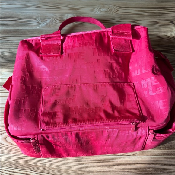 Beis mini weekender in “text me red” - Picture 5 of 5